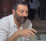 Sunny Deol advises to 'stay healthy eat healthy' while relishing a Samosa