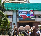 Sensex, Nifty slip in early trade amid global weakness