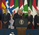 Trump Calls India Great Country in Front of Shehbaz Sharif