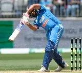 Gavaskar confident Kohli, Rohit will fire in Adelaide after Perth setback