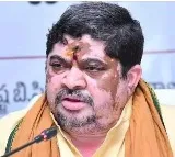 Ponnam Prabhakar warns travels owners of murder charges