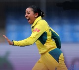Women's World Cup: Alana King's magical seven-fer wraps South Africa for 97