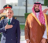 Pakistan to Send Troops to Saudi Arabia in Exchange for 10 Billion Dollors