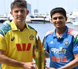 Mitchell Marsh wins toss Australia opts to bat