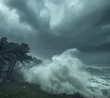 Montha Cyclone Havoc Sea Surge Hits Lighthouse in Antarvedi