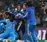 Kareena, Rishab Shetty & others praises team India for reaching the Women’s World Cup final