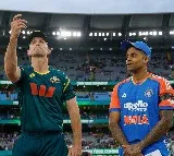 2nd T20I: Short comes in as Australia elect to bowl first against unchanged India