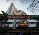 Stock Market Indices Plunge Amid Global Cues