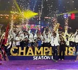 PKL 12: Dabang Delhi crowned champions at home, overcome Puneri Paltan in a fierce battle in final