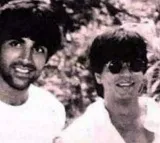 Akshay Kumar shares a witty birthday wish for Shah Rukh Khan: ‘Shakal se 40, akal se 120’