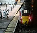 Knife Attack on London Train Leaves 10 Injured
