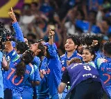 Indian Womens Cricket Team sings Team India song after World Cup win