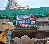 Sensex, Nifty open flat amid mixed global cues