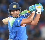 Richa Ghosh Honored by CAB with Gold Bat Ball