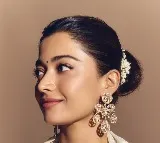 Rashmika Mandanna pens a love letter to all the 'girlies growing into the woman they love'