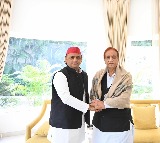 Azam Khan meets Akhilesh Yadav in Lucknow, sparks political buzz