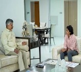Sree Charani Mithali Raj Meet CM Chandrababu After World Cup Win