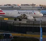 US Government Shutdown Over 1000 Flights Cancelled for Second Day