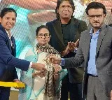 Jhulan congratulates Richa Ghosh for 'Banga Bhushan' honour