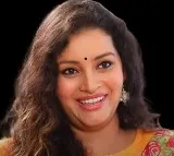 Renu Desai Ready to Leave Everything for Kashi if Shiva Calls