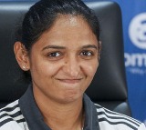 Harmanpreet Kaur Delights Fans with Vijays Dialogue