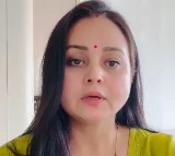 'Humiliated, filthy abuses, slipper raised': Lalu's daughter says 'they' left her orphaned