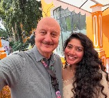 Anupam Kher runs into Sai Pallavi, calls her 'real, affectionate, spontaneous'