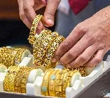Gold prices slide 1 pc on MCX as Fed Rate cut hopes fade