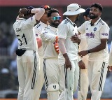 South Africa Extends Lead Past 500 Indian Bowlers Fight Back