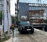 HMWSSB Fines Man Rs 10000 for Washing Car with Drinking Water