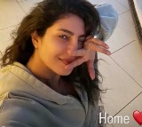 Priyanka Chopra marks her homecoming with an adorable selfie