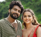 Prachi Tehlan and Nikhil Maliyakkal Cast a Spell in Thenela Vanala