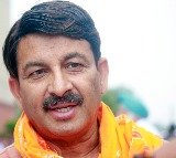 Manoj Tiwari slams Madani’s ‘jihad’ comment; Mahant Raju Das calls it distorted thinking