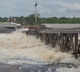 Dithva Cyclone Heavy Rains Disrupt Tamil Nadu Flights
