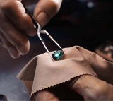 Satish Khatik and Sajid Mohammad find precious diamond in Panna