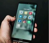 Reddit files High Court challenge against Australia's under-16 social media ban