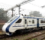 Govt plans to serve local cuisine in Vande Bharat trains