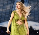 When Taylor Swift freaked out over a banana after her surgery