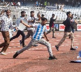 Lionel Messi Event in Kolkata Turns Chaotic Messi Leaves Ignoring Ganguly