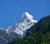 Nepal plans to limit number of climbers to ensure cleanliness of Himalayan mountains