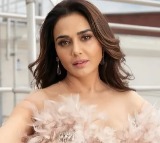 Preity Zinta Emotional After Watching Dhurandhar Movie