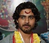 Actor Roshan offers prayers at the Sri Bhadrakali Temple ahead of Champion's release