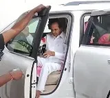 KCR Reaches Hyderabad Residence Ahead of BRS Meeting