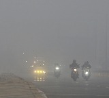 Delhi pollution: Air quality remains in ‘very poor’ category, smog persists