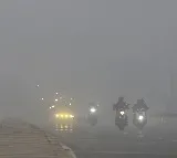 Delhi pollution: Air quality remains in ‘very poor’ category, smog persists