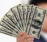 US Offers Illegal Immigrants Cash and Flight to Leave Before Year End