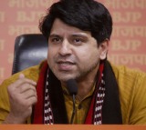 Who accepted partition on religious grounds?: BJP, Cong spar over Gadkari’s secularism remarks