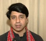'Congress always been in tukde-tukde mood': BJP on Priyanka Gandhi as PM face