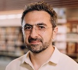 Mustafa Suleyman on AIs Role in Human Connections
