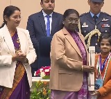 President Murmu presents Pradhan Mantri Rashtriya Bal Puraskar to 20 children on Veer Bal Diwas